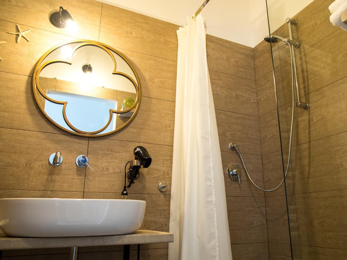 Il Sestante Hotel ชิวิตาโนวา มาร์เค ภายนอก รูปภาพ